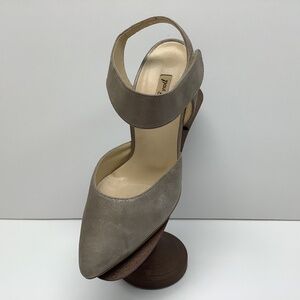 Paul Green Nicolette Pointy Toe Pump in Champagne Metallic Suede, Size 6.5 EUC